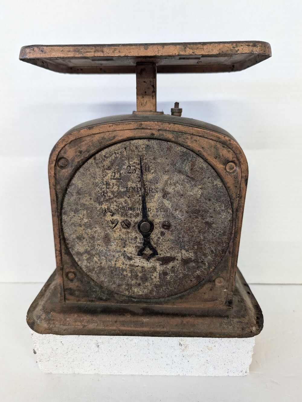 Vintage Scale A True Rustic-Out Farmhouse Scale. This Original Unbranded